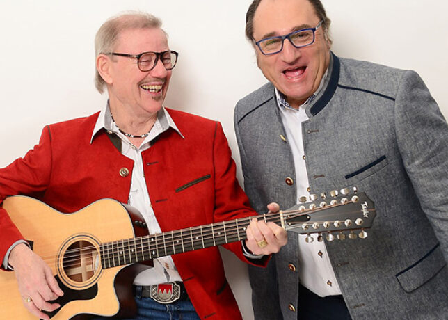 Zwei echte Nürnberger feiern fränkische Lebensart mit Liedern, Geschichten, Parodien und Stammtischkultur. Nostalgisch, witzig, urig – ein Riesenspaß für alle, die den fränkischen Humor lieben!