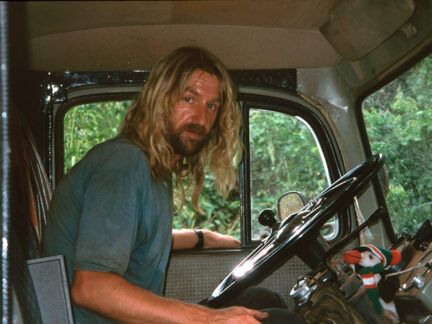 Walter Költsch erzählt von seiner abenteuerlichen Hilfsgüterreise durch 23 afrikanische Länder – ein Kult-Erlebnis im Kulturglück.